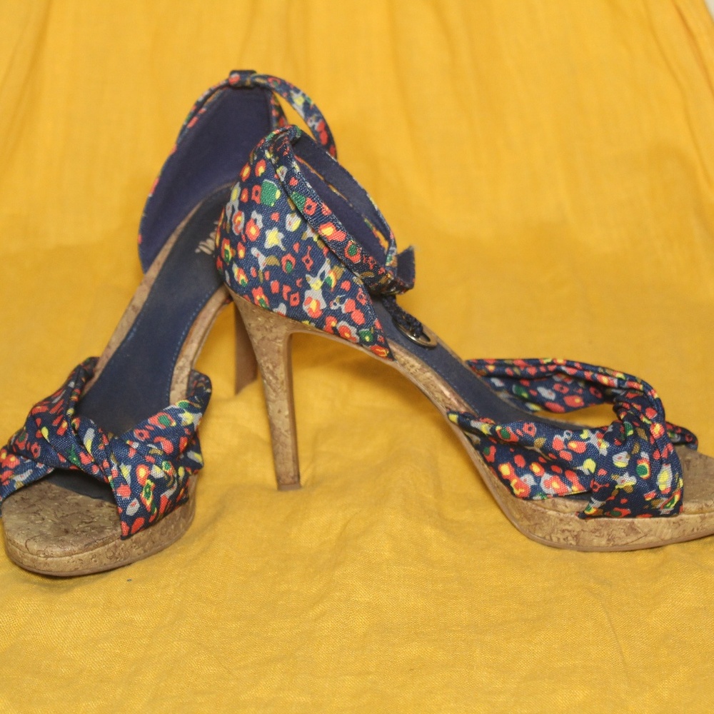Fioni Women's Heels with Paint Splotch Pattern